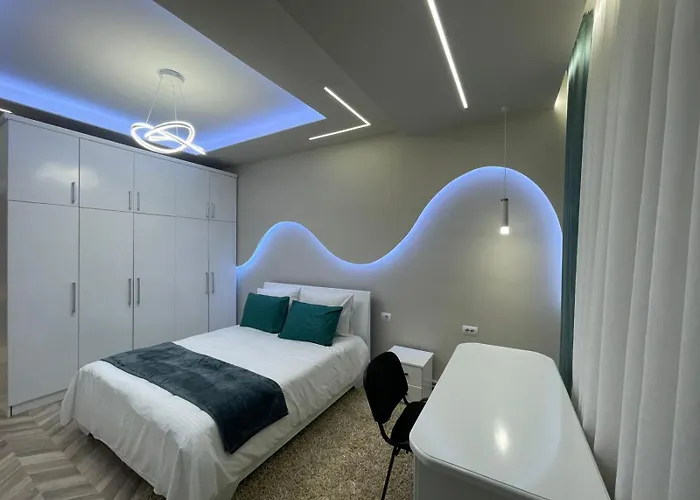 Urban Luxe Retreat- Appartamento Pogradec