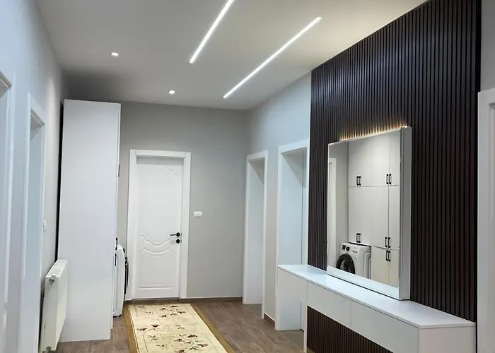 Urban Luxe Retreat- * Поградец