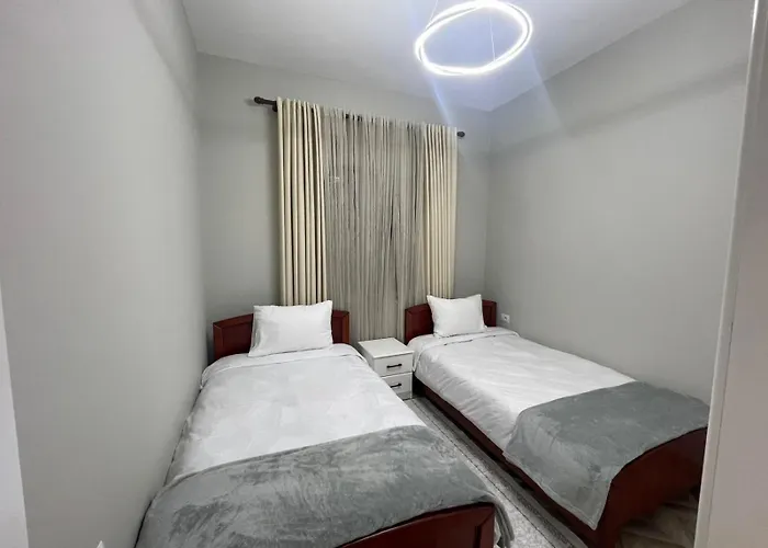 Urban Luxe Retreat- Appartamento