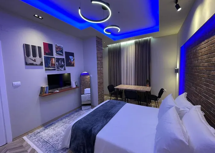 Urban Luxe Retreat- Appartamento