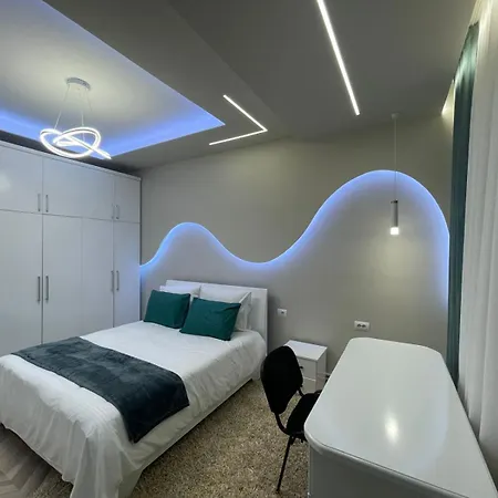 Urban Luxe Retreat- Appartement Pogradec