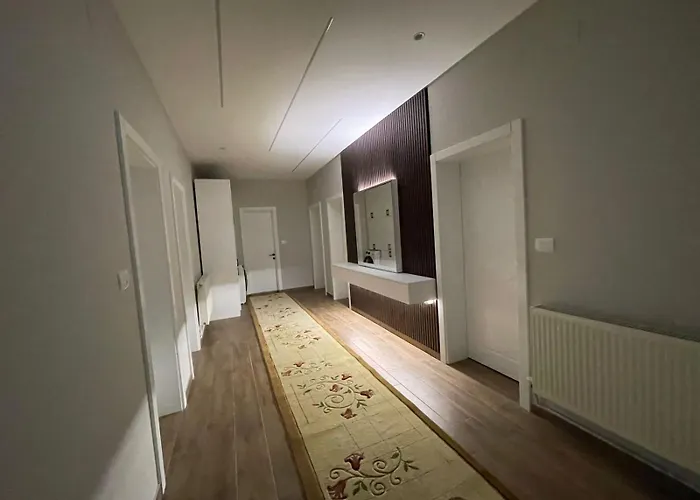 Urban Luxe Retreat- *