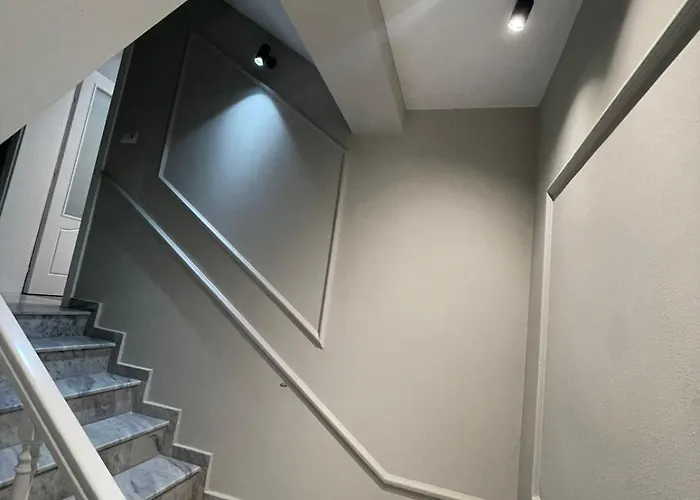 Urban Luxe Retreat- * Pogradec